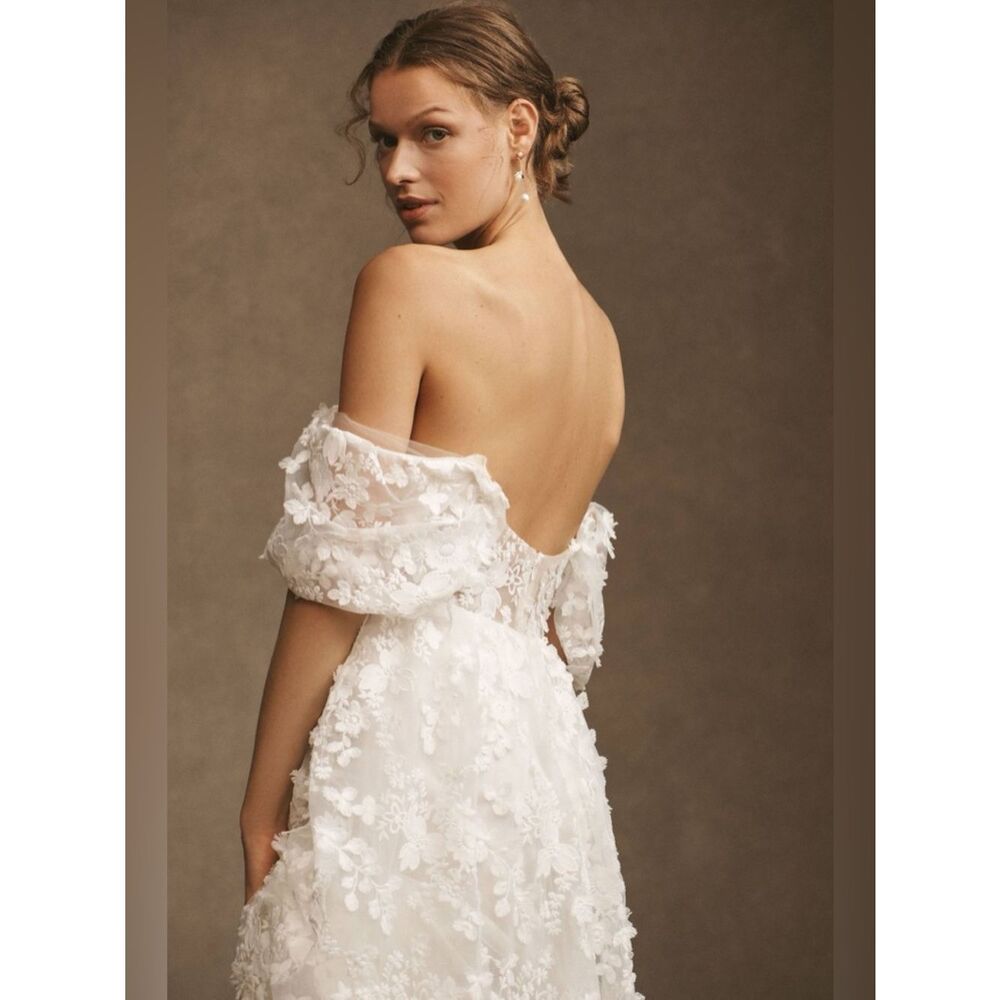Willowby by Watters Lilia Puff-Sleeve Lace Empire Wedding Gown - Picture 2 of 10